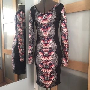 Xhilaration LongSlv Floral Fitted Dress, S